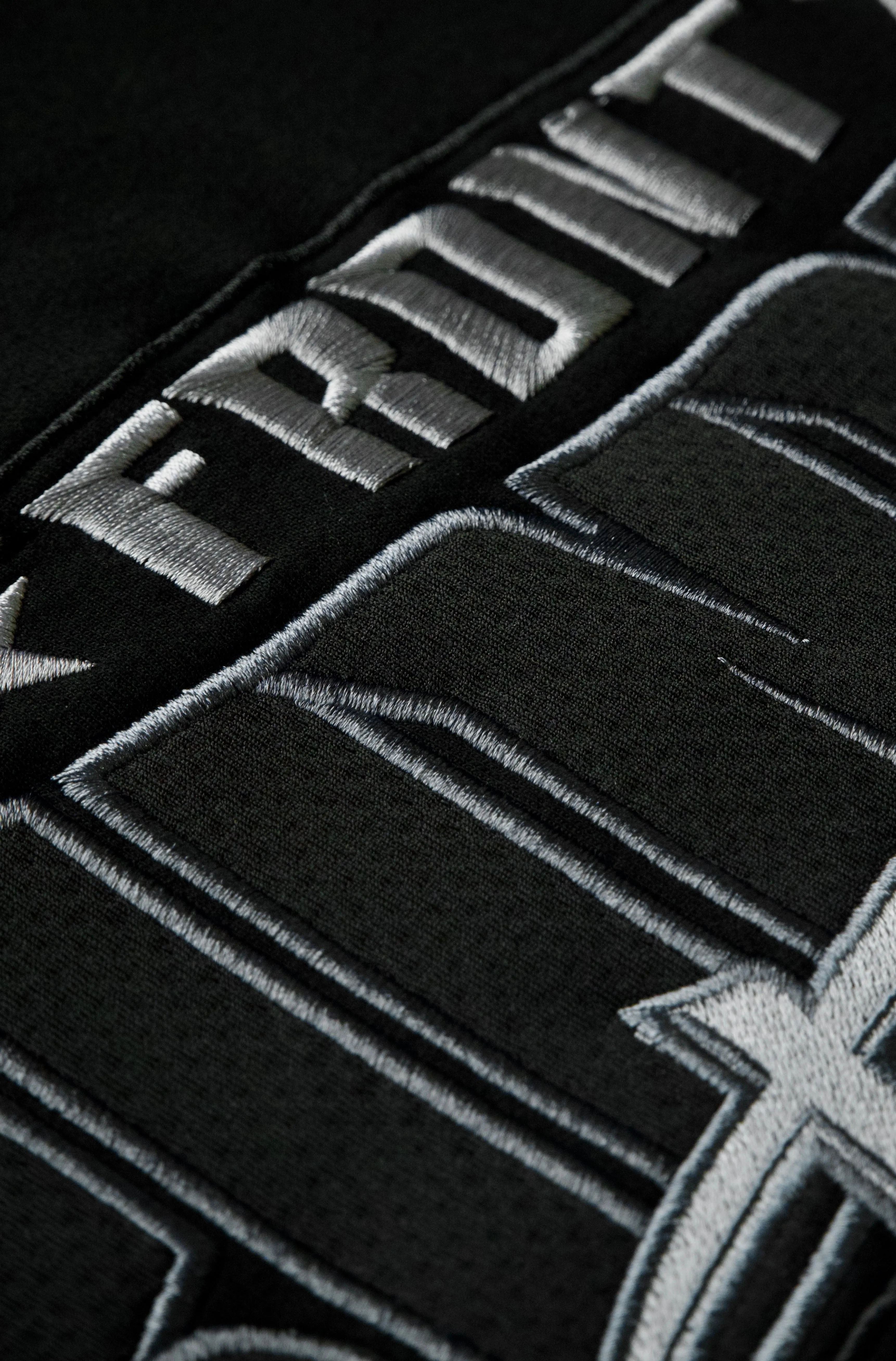 Track Runner Tee - Graphite